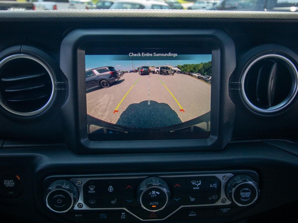 2022 Jeep Wrangler Unlimited Sahara 4XE - Photo 30