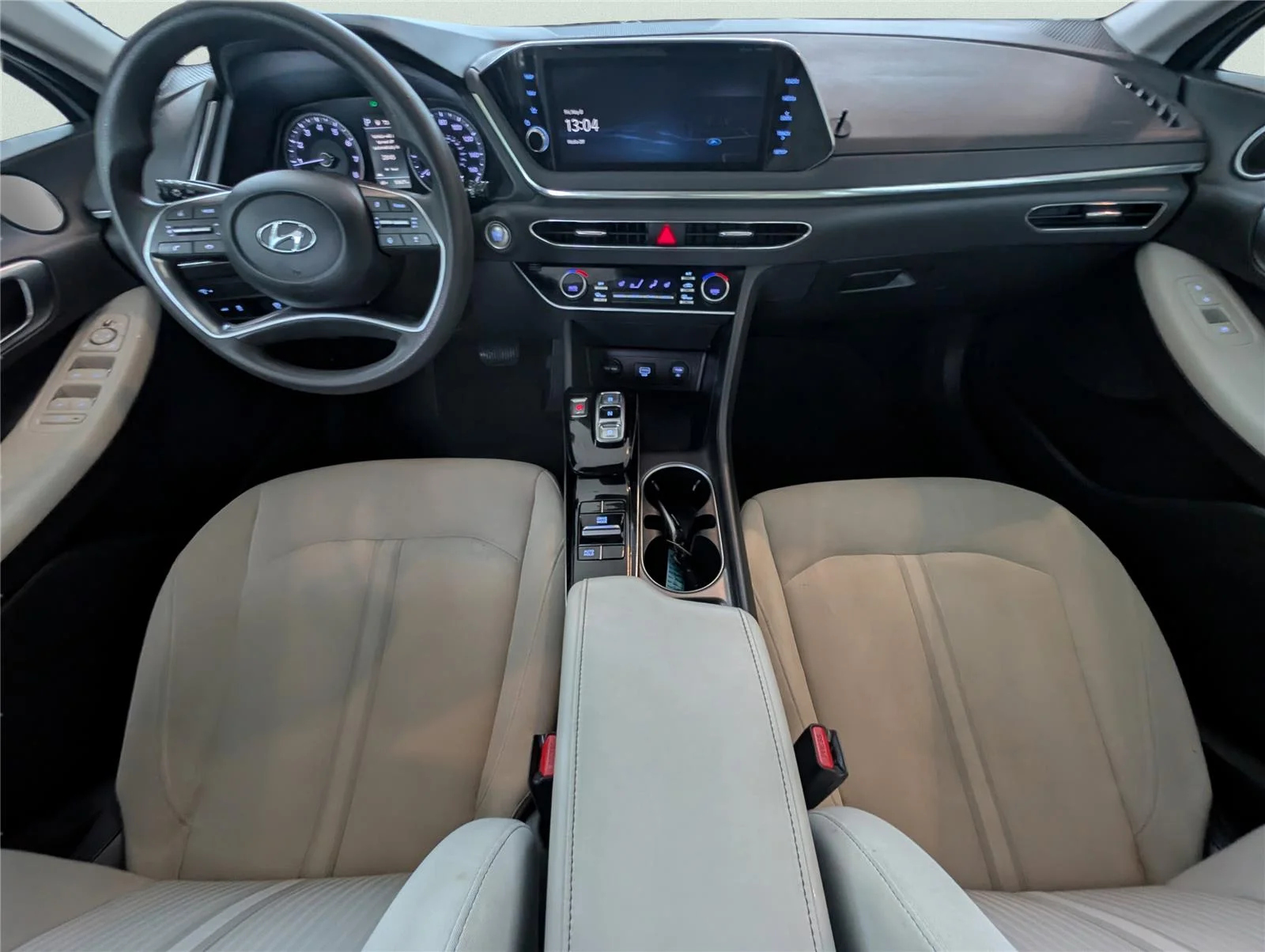 Used 2023 Curated Silver Hyundai SEL image 27