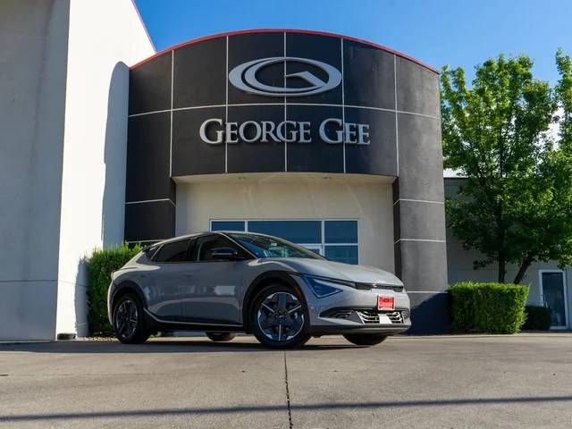 2026 Kia EV6 LIGHT