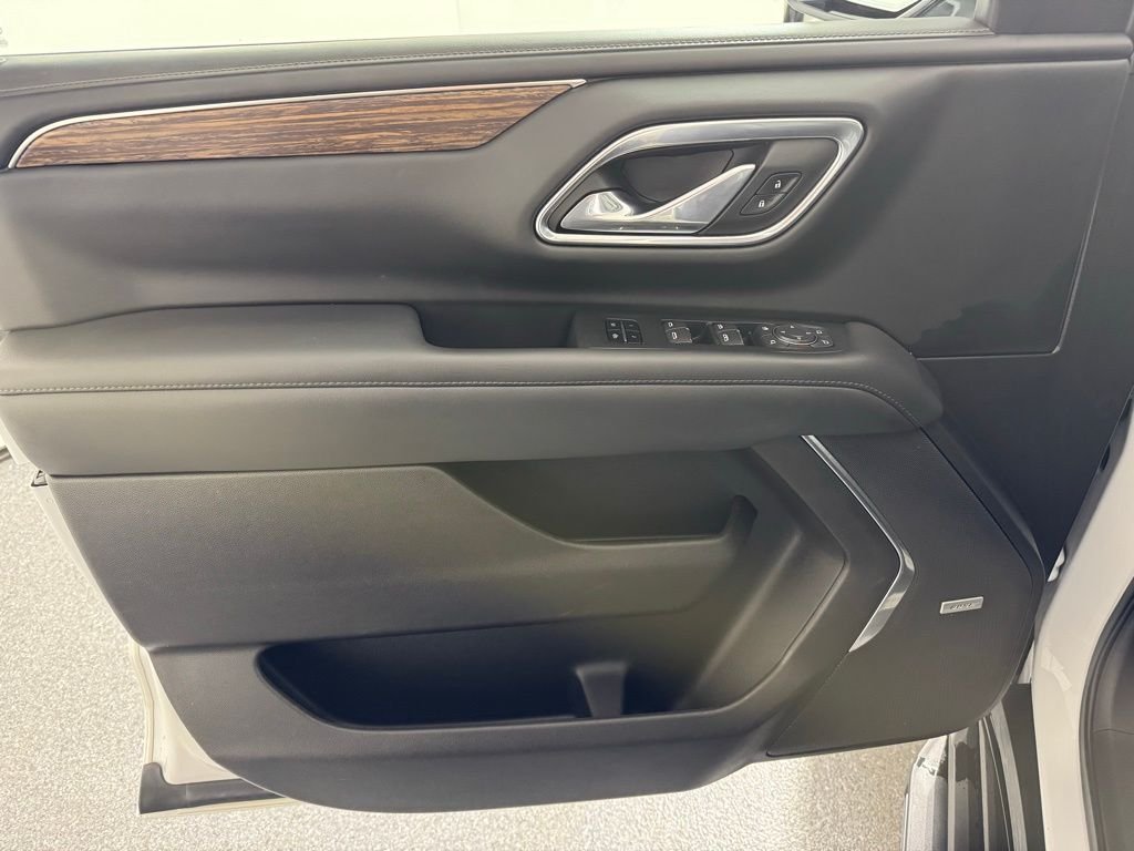 Used 2021 Summit White Chevrolet High Country image 11