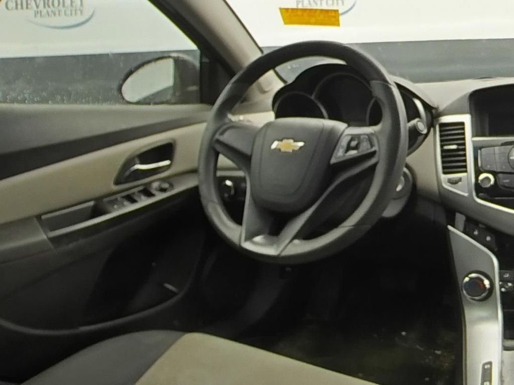Used 2014 SUMMIT WHITE Chevrolet LS image 16