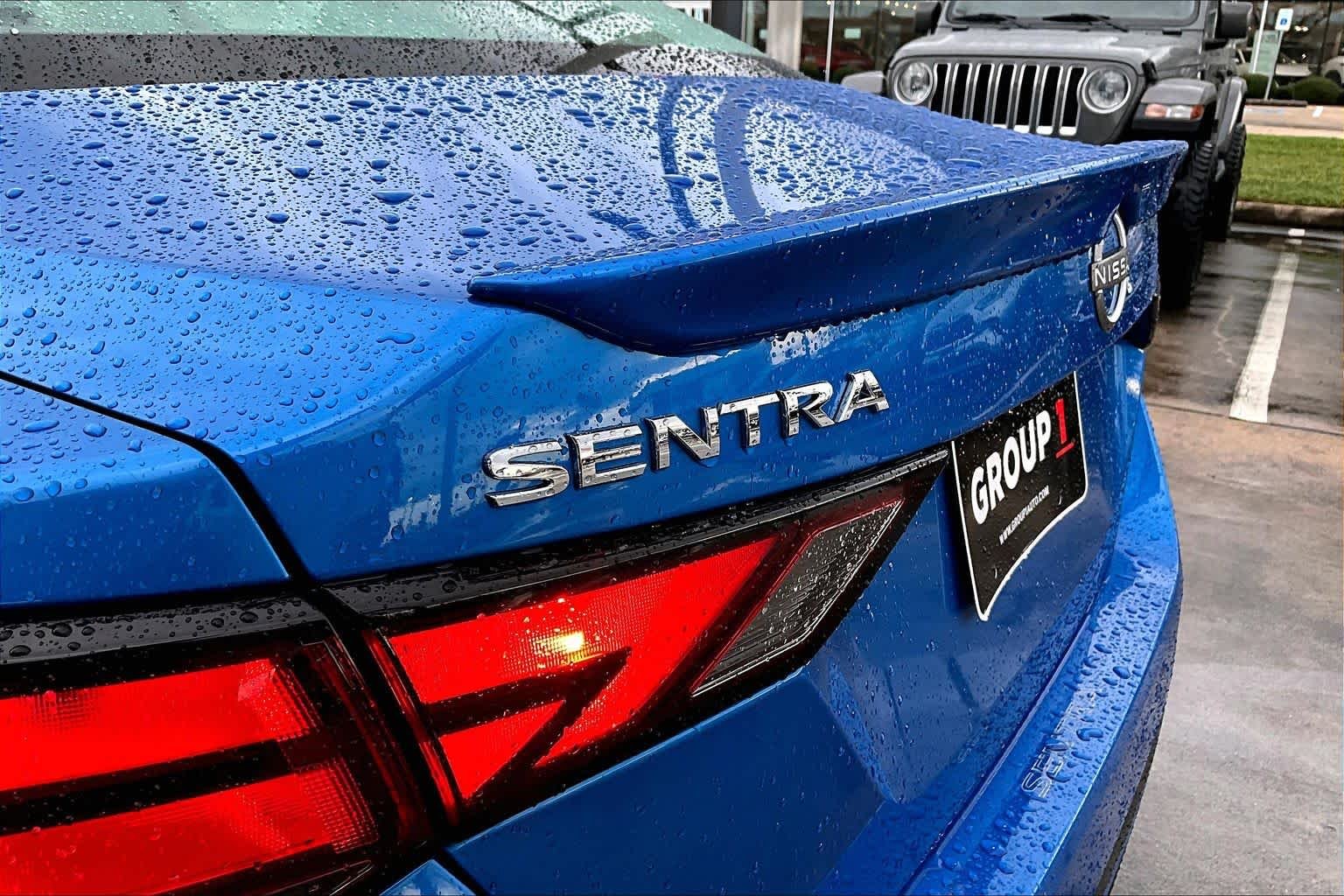 Used 2024 Electric Blue Metallic/Super Black Nissan SR image 31
