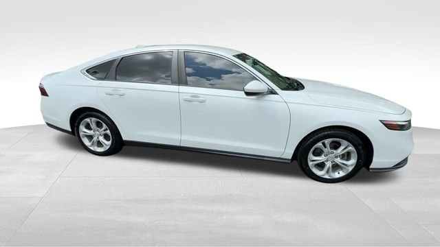 Used 2023  Honda LX image 8