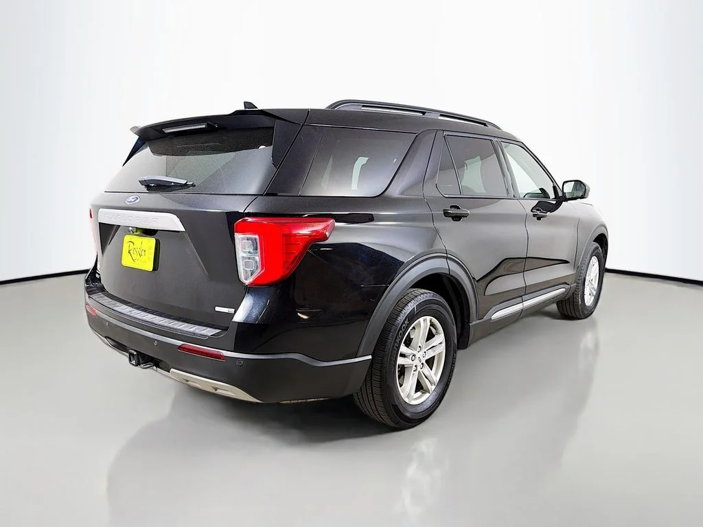 Used 2020 Black Ford XLT image 6