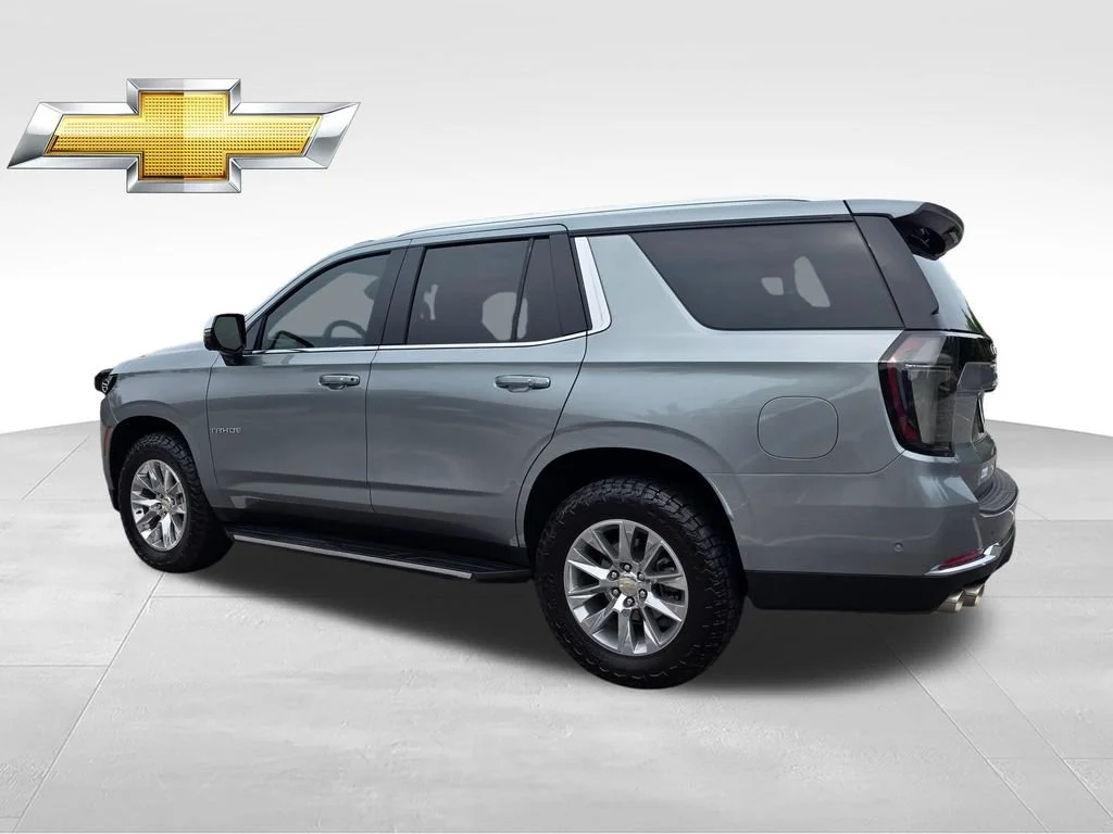 Used 2025 Sterling Gray Metallic Chevrolet Premier image 5