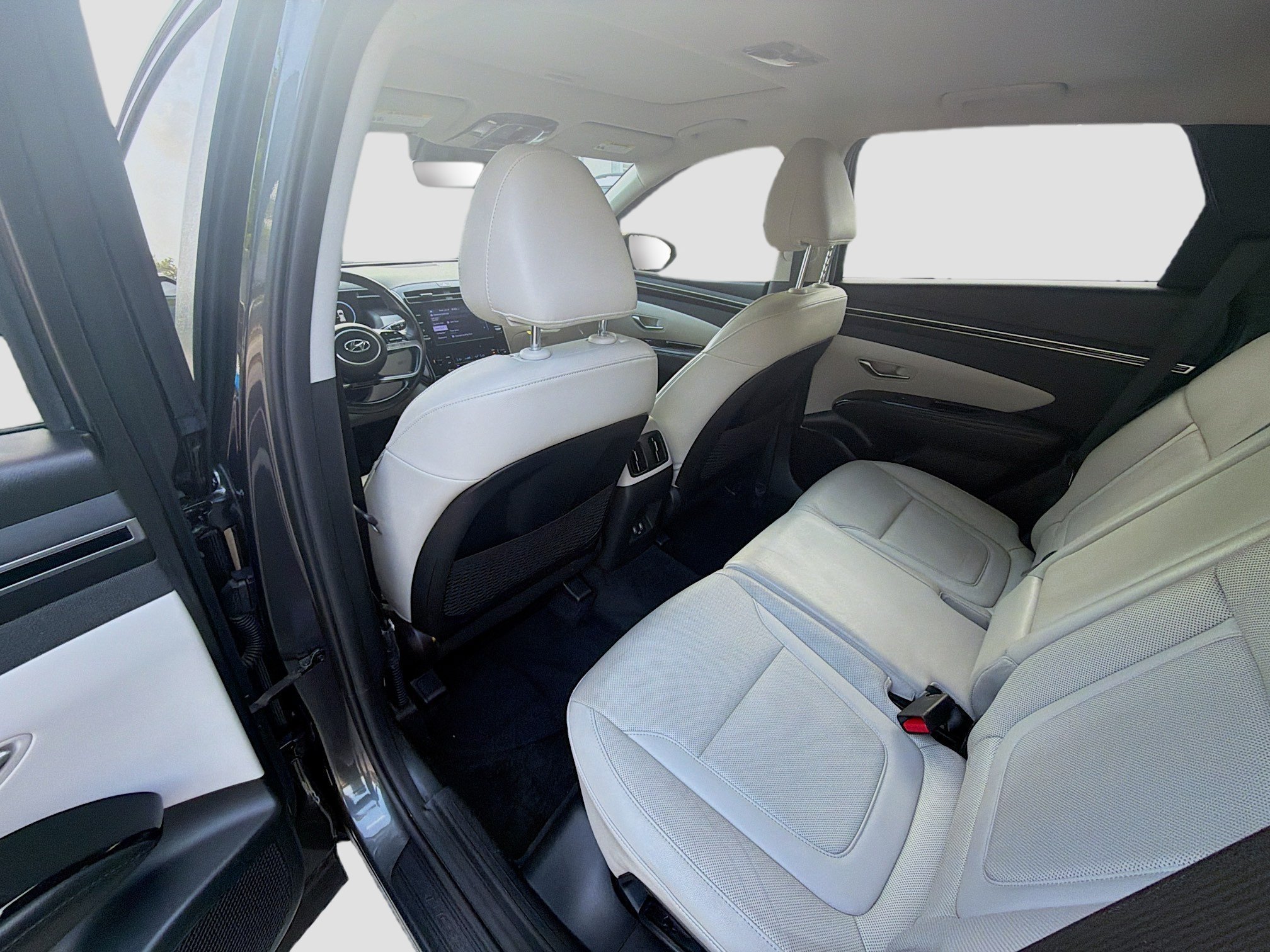 Used 2022 Portofino Gray Hyundai SEL image 22