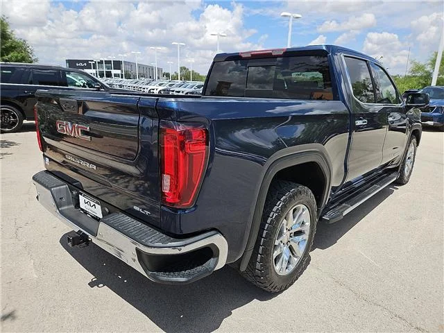 Used 2020 Pacific Blue Metallic GMC SLT 4x2 Crew Cab 5.75 ft. box 147.4 in. WB image 4