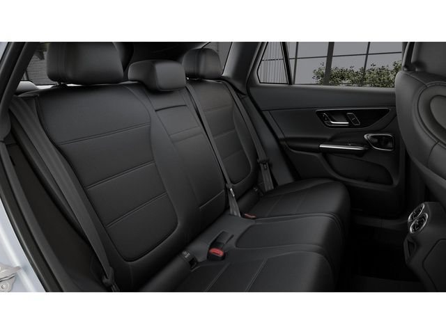 New 2027 MANUFAKTUR Moonlight White Metallic Mercedes-Benz GLC 300 image 47