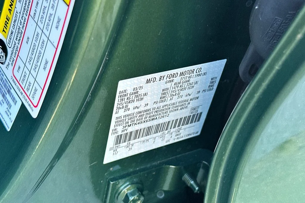 Used 2025 Green Metallic Ford GT image 25