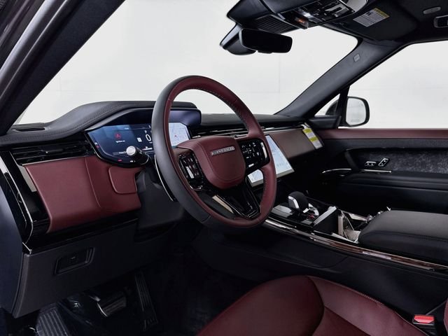 New 2026 Carpathian Grey Land Rover Dynamic SE image 9