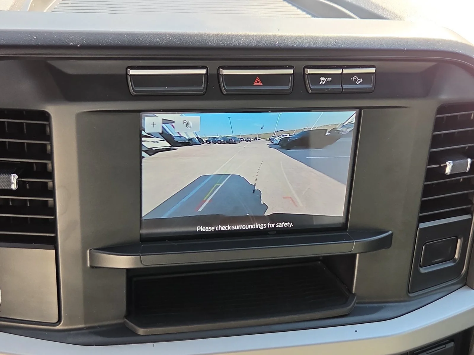 Used 2024 Silver Ford XLT image 14
