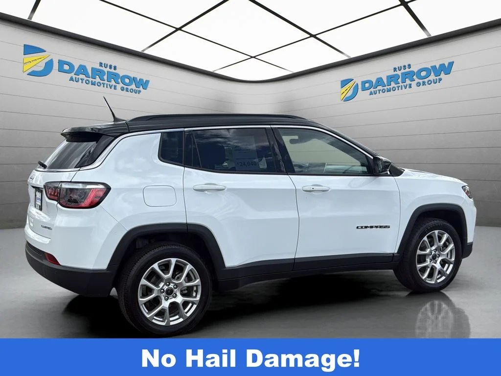 Used 2025 White Jeep Limited image 5