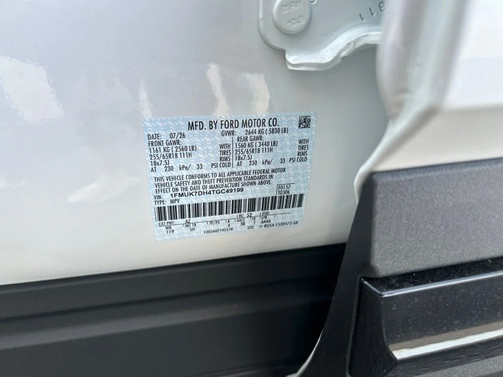 New 2026 Star White Metallic Tri-Coat Ford Active image 49