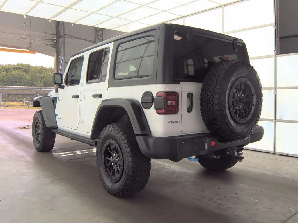 Used 2023 White Jeep Rubicon 20th Anniversary Edition 4xe image 4