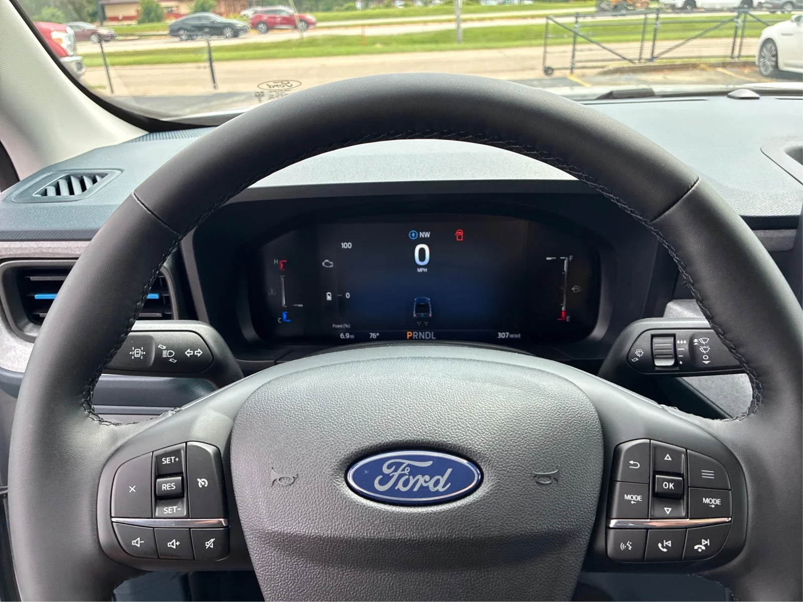 New 2026 Oxford White Ford XLT image 14