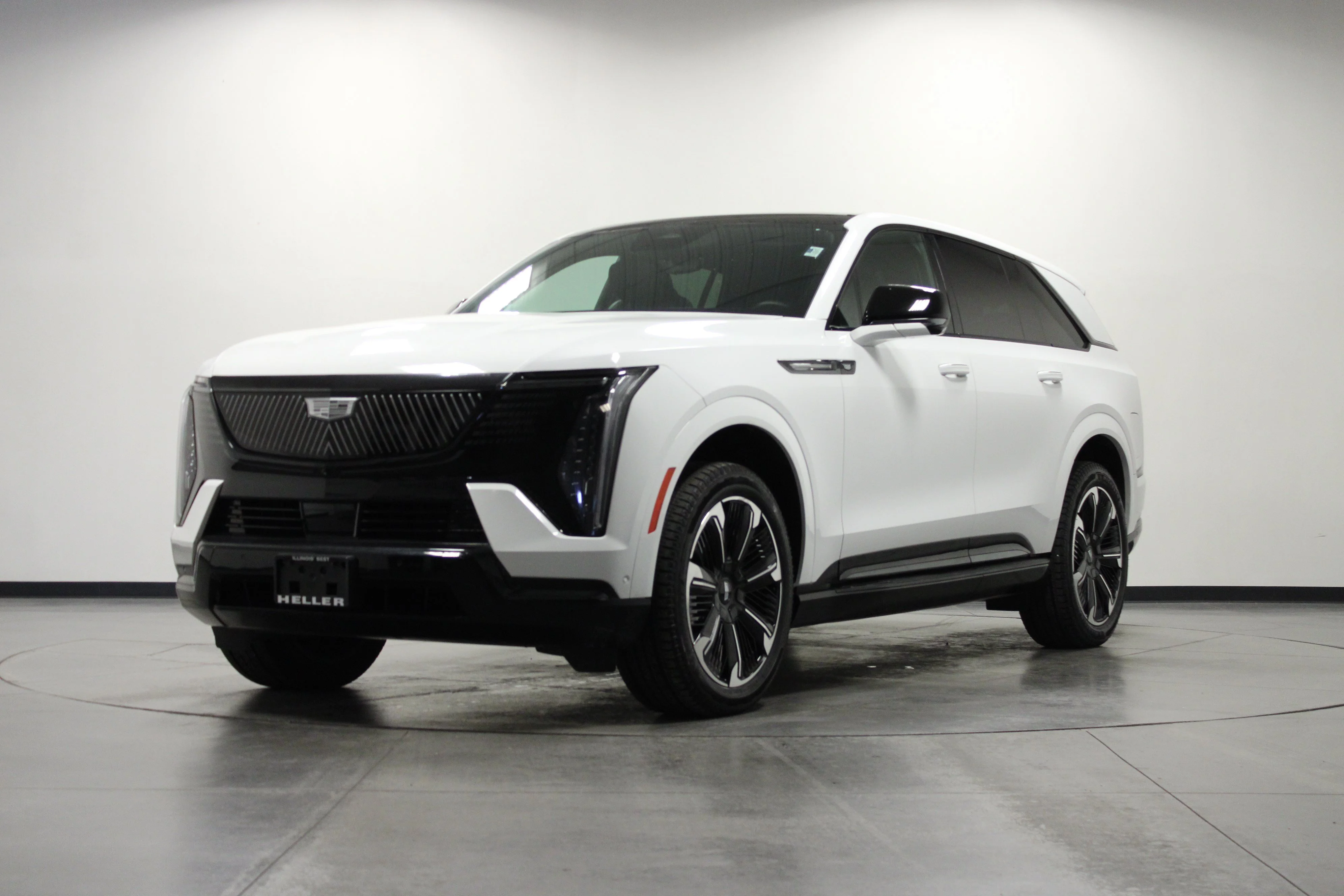 Used 2025 Summit White Cadillac Sport 1 image 8