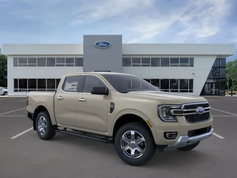 New 2025 Desert Sand Ford XLT image 7