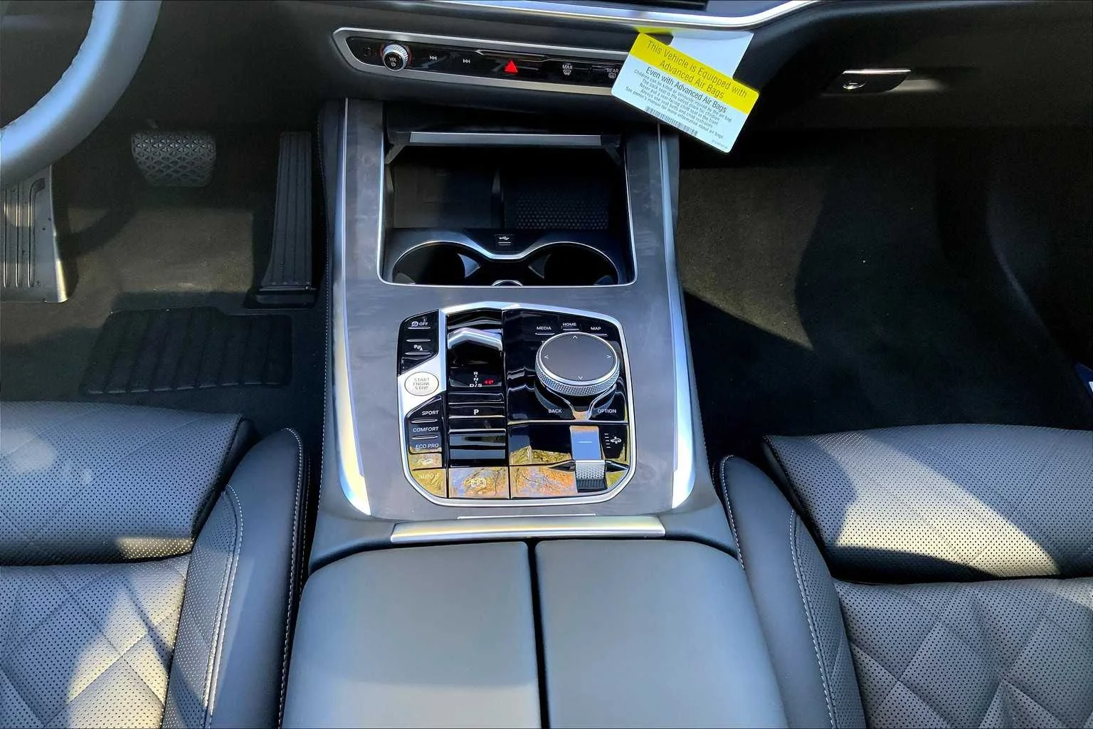 Used 2026 Skyscraper Grey Metallic BMW xDrive40i image 7