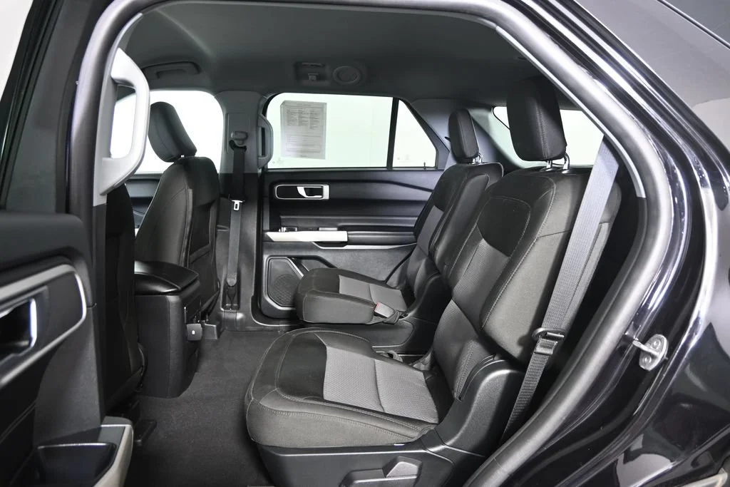 Used 2023 Black Ford XLT image 18