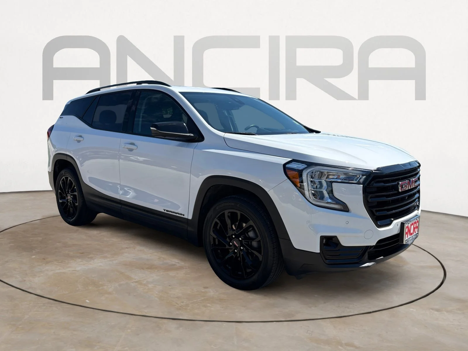 Used 2024 Summit White GMC SLT image 4
