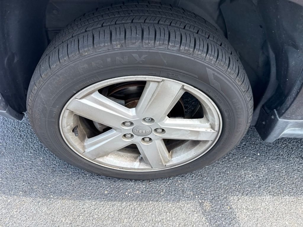 Used 2014 Brown Jeep Latitude image 5
