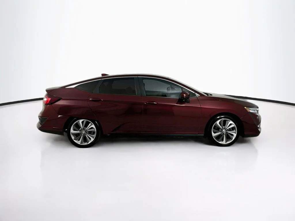Certified Used 2018 Red Honda Base image 9