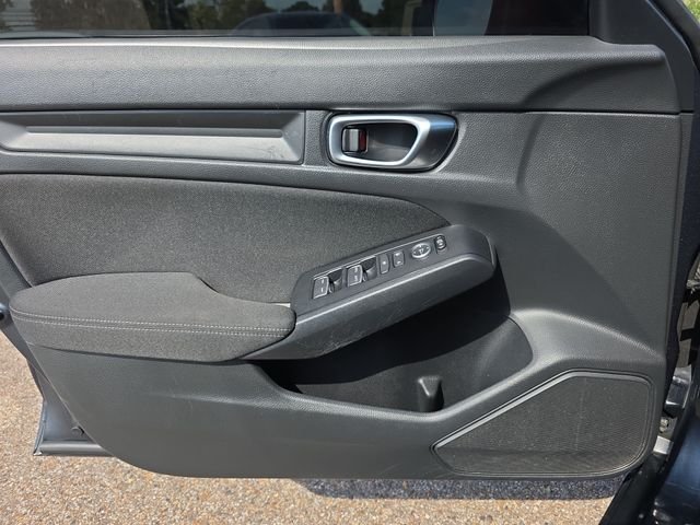 Used 2025 Meteorite Gray Metallic Honda Sport image 17