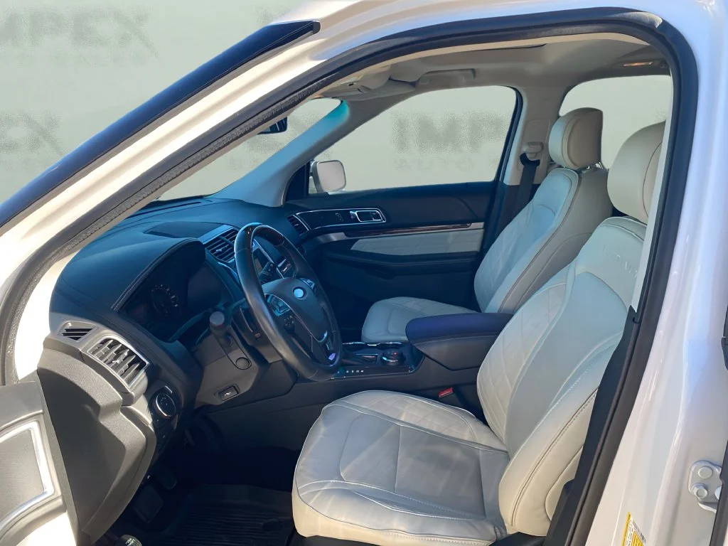 Used 2017 White Ford Platinum image 9