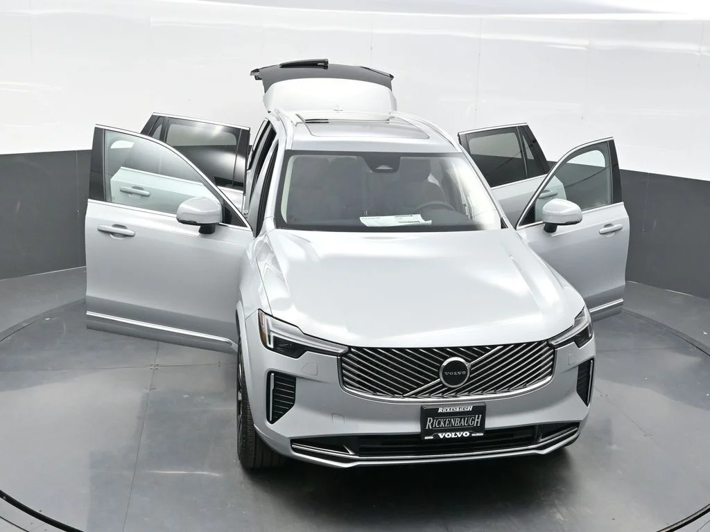 New 2026 Vapour Grey Volvo Core image 47