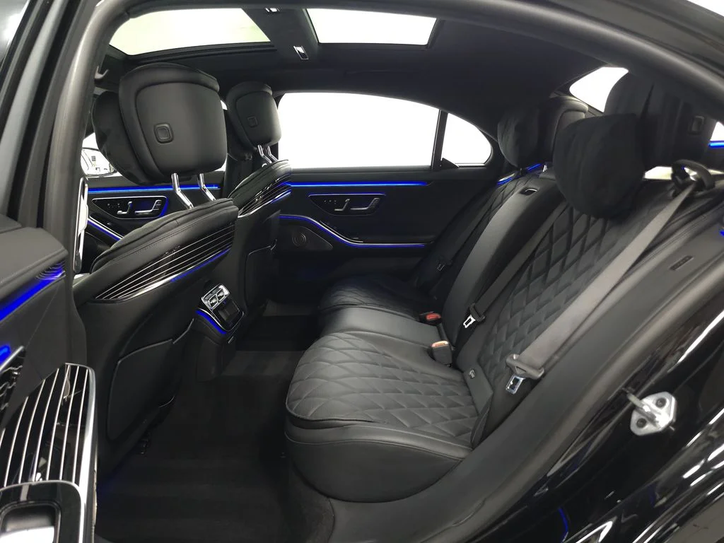 Used 2023 Black Mercedes-Benz S 580e image 30