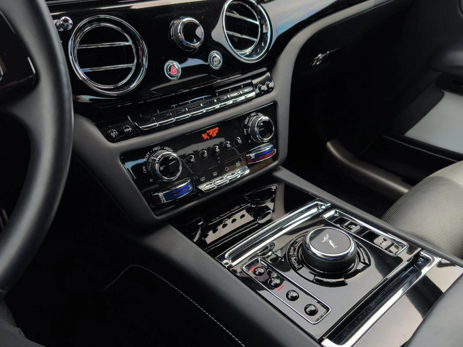 Used 2021 Black Diamond Rolls-Royce BASE image 27