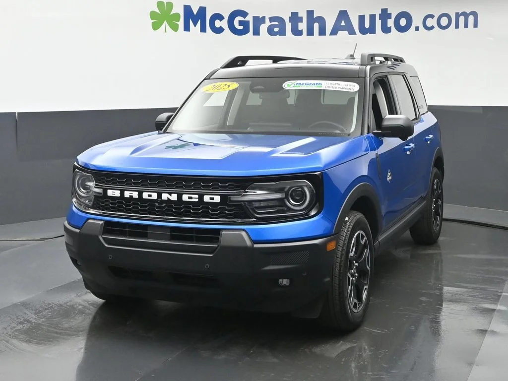 Used 2025 Blue Ford Outer Banks image 20