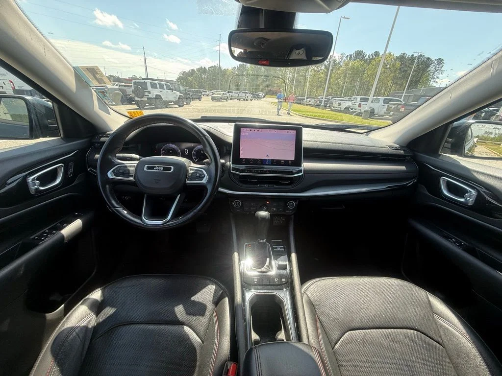 Used 2022 Black Jeep Trailhawk image 12