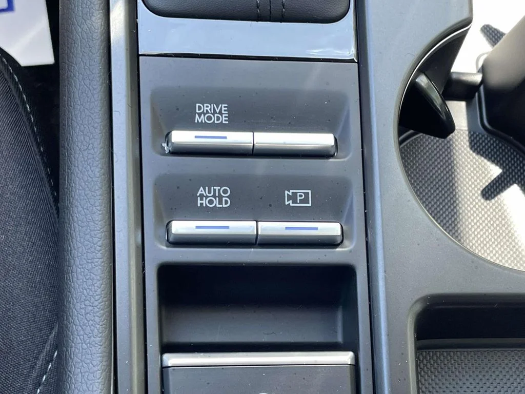 New 2026 White Hyundai SE image 29