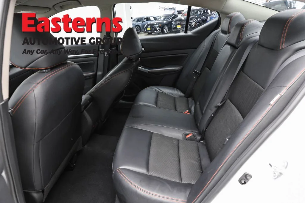 Used 2024 White Nissan 2.5 SR image 22