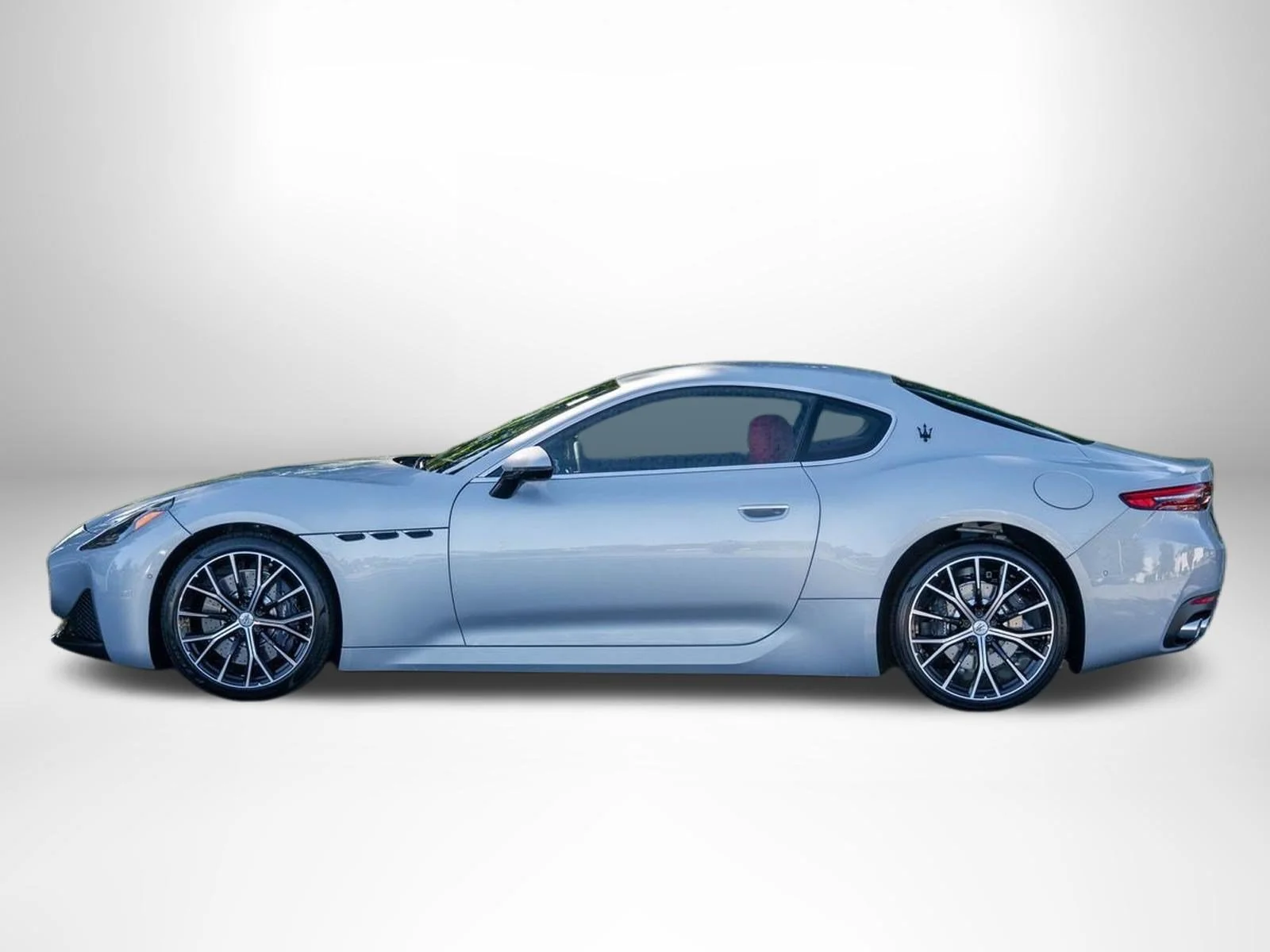 New 2026 Bianco Astro Metallic Maserati  image 4