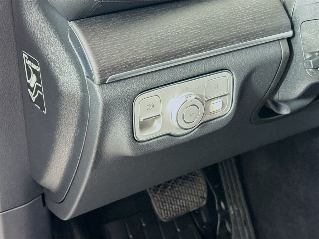 Used 2026 Black Mercedes-Benz GLE 350 image 11