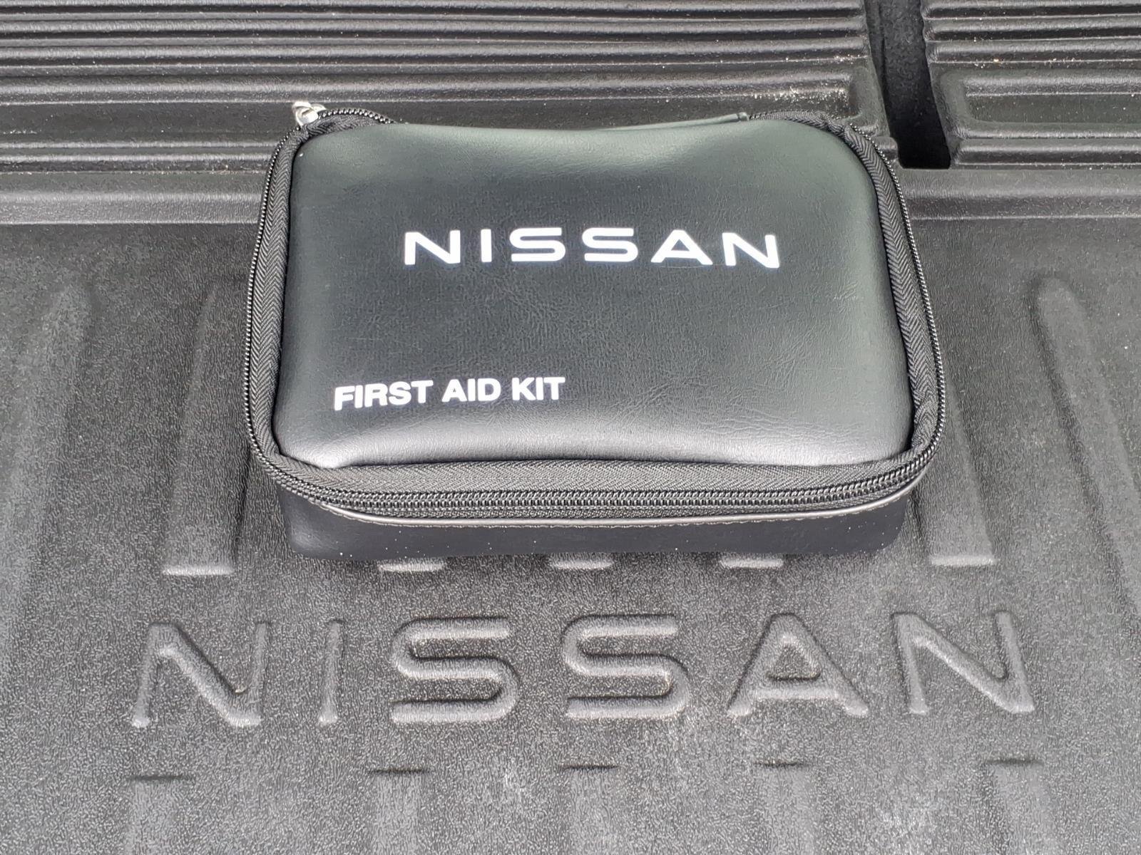 Used 2022 Boulder Gray Pearl Nissan Platinum image 29