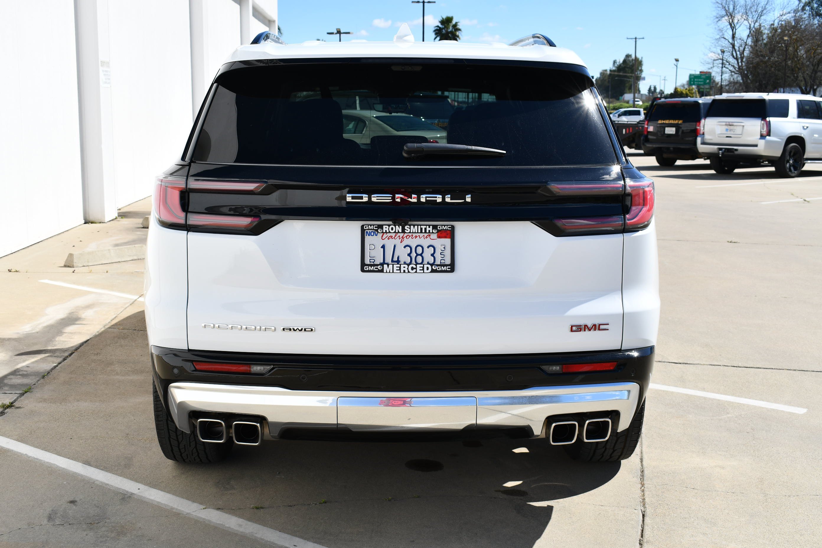 2025 GMC Acadia Denali - Photo 6