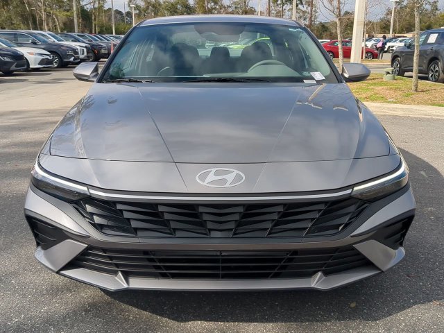 Used 2026 Silver Hyundai SE image 9