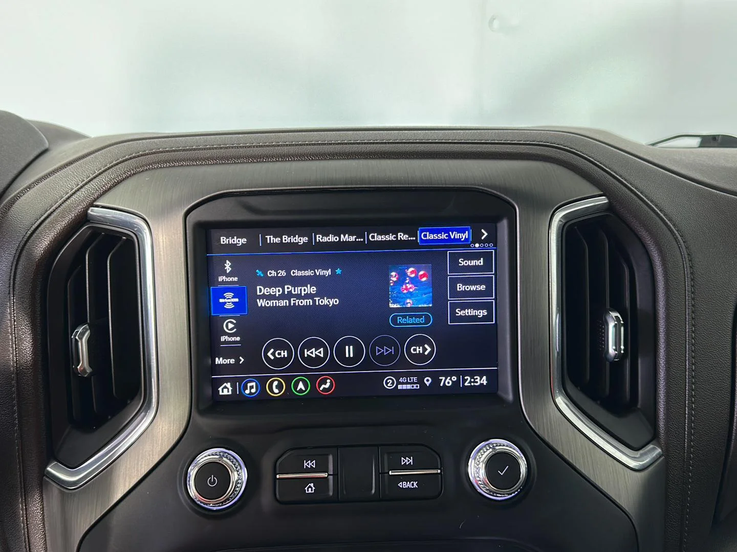 Used 2022 Quicksilver Metallic GMC Denali image 17