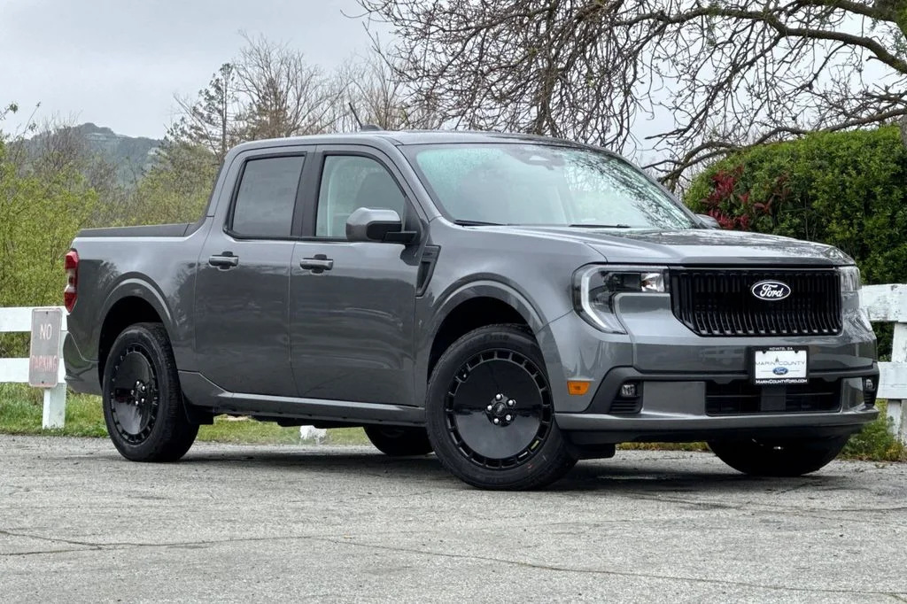 New 2026 Gray Metallic Ford Lobo™ image 2