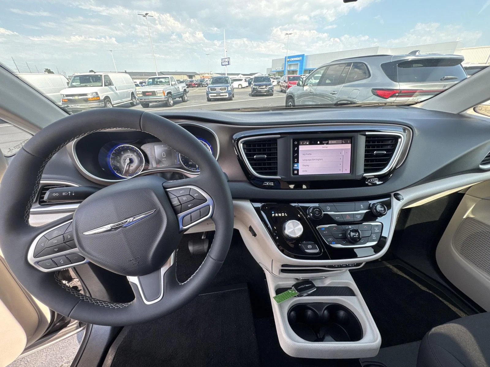 Used 2022 Granite Crystal M Chrysler LX image 21