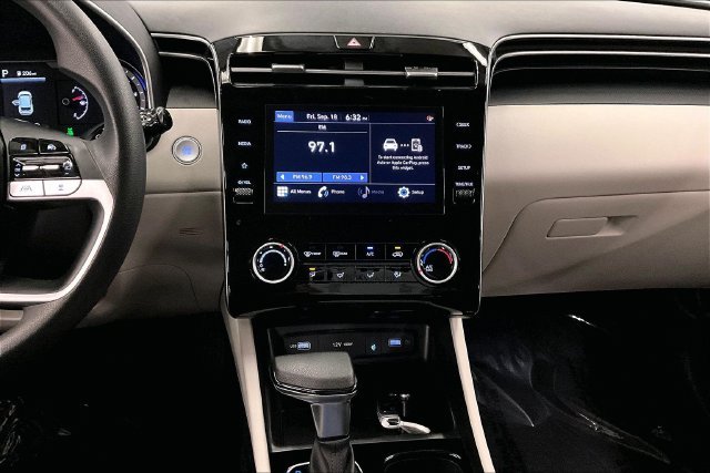 Used 2023 Serenity White Pearl Hyundai SEL image 7