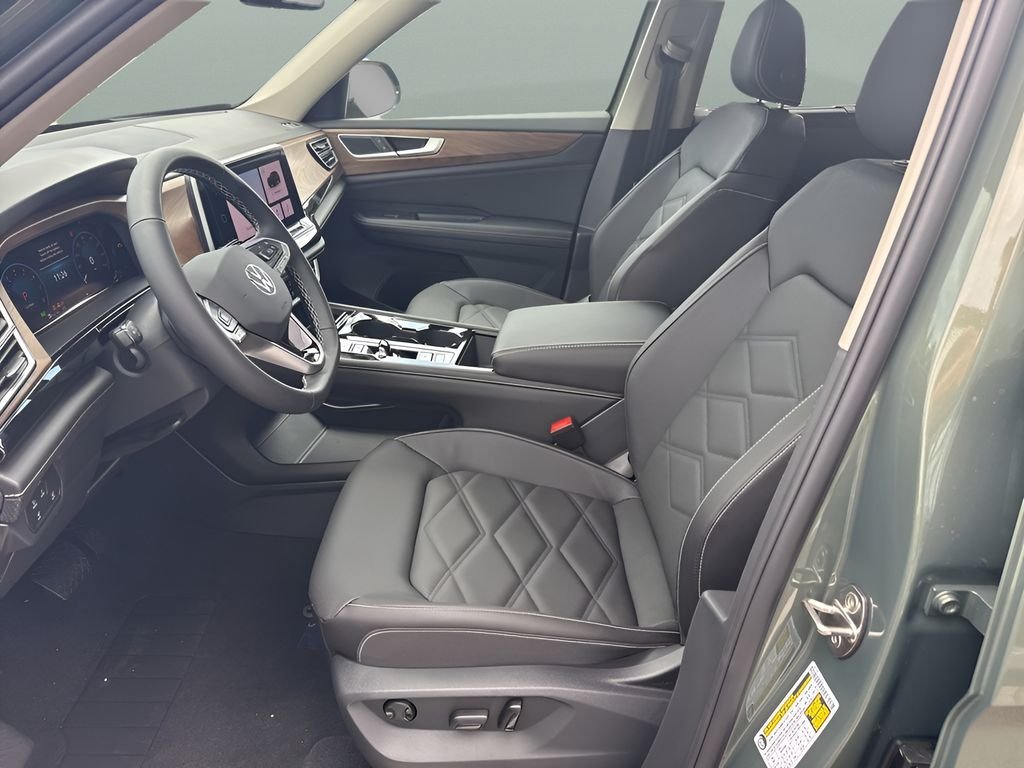 2026 Volkswagen Atlas SE w/Tech - Photo 18