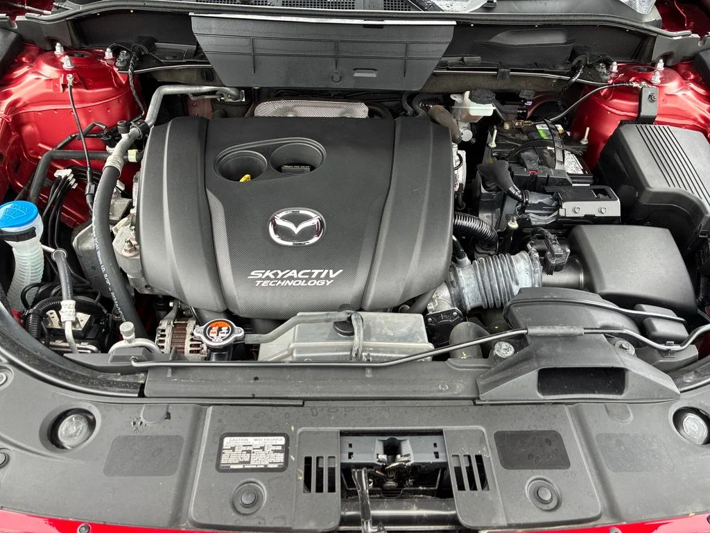 Used 2018 Red Mazda Grand Touring image 28