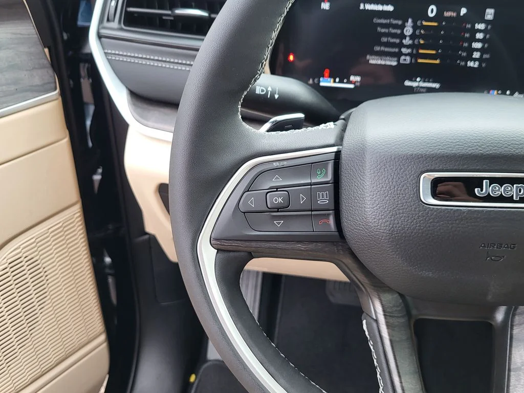 New 2026 Fathom Blue Pearl-Coat Exterior Paint Jeep Limited image 19