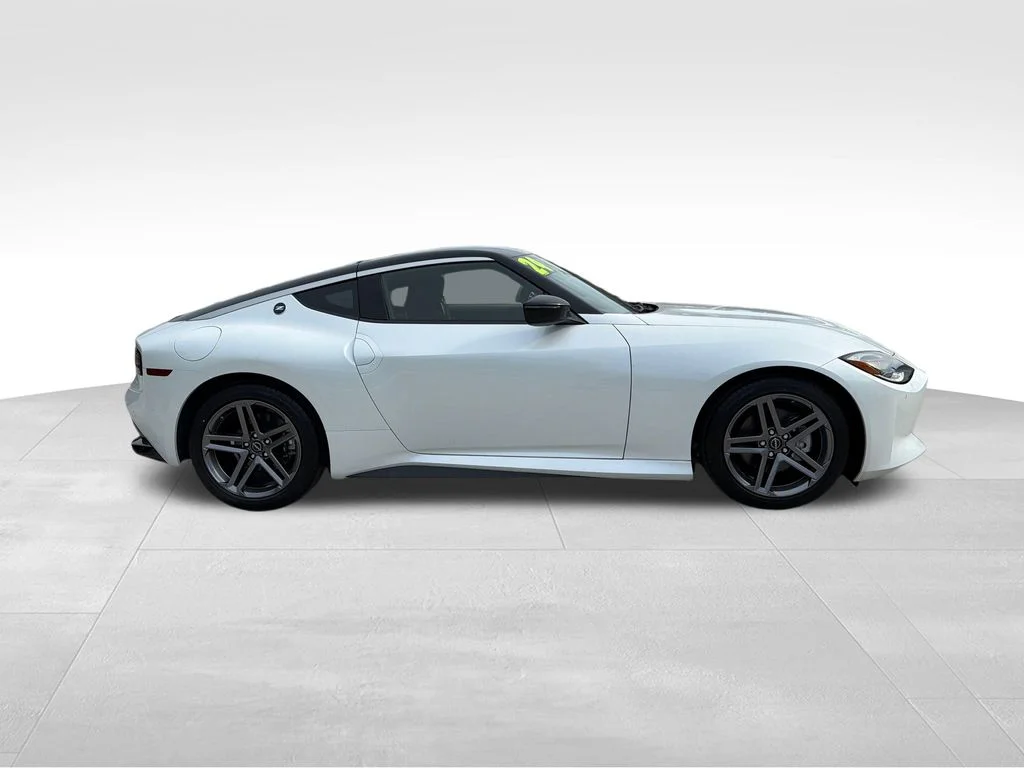 Used 2024 White Nissan Sport image 8