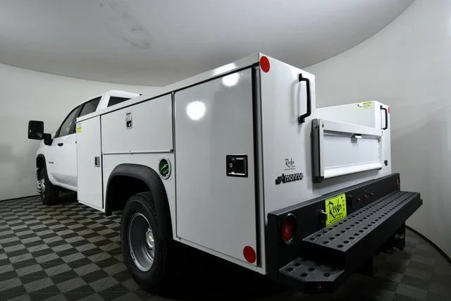 New 2026 Summit White Chevrolet Work Truck image 13