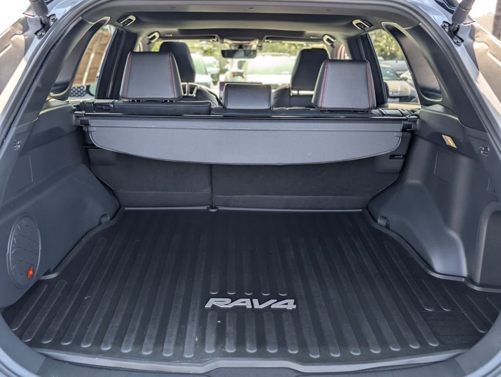 2024 Toyota RAV4 XSE - Photo 12